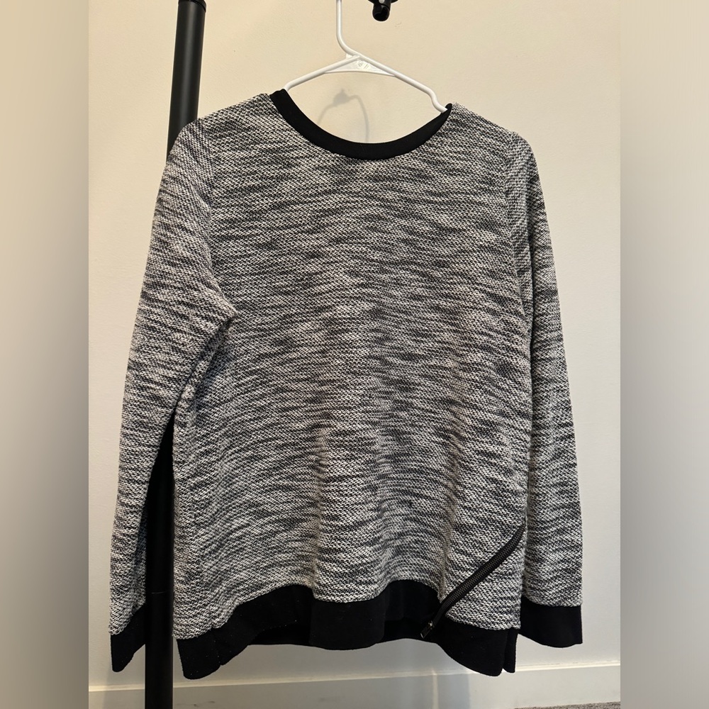 Jack women’s sweater size medium